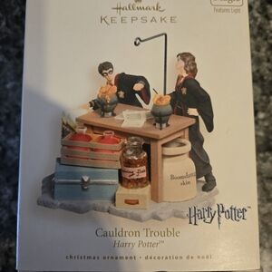 Hallmark ornament Harry potter cauldron trouble